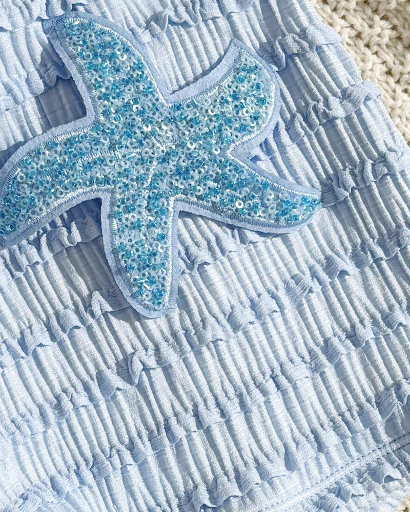 Conjunt de bikini de dues peces amb brodats de l'estrella del mar i seques, amb coll de gola