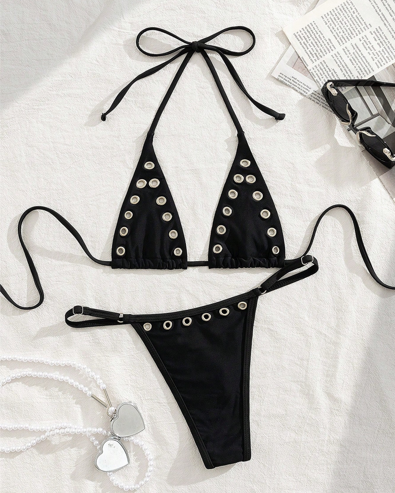 Conjunto de bikini halter sexy para vacaciones en la playa con anillo de metal dorado