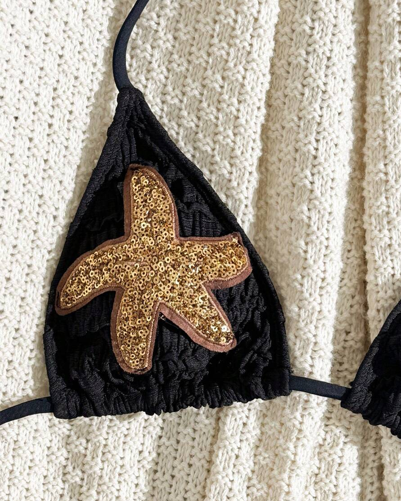 Conjunt de bikini de dues peces amb brodats de l'estrella del mar i seques, amb coll de gola