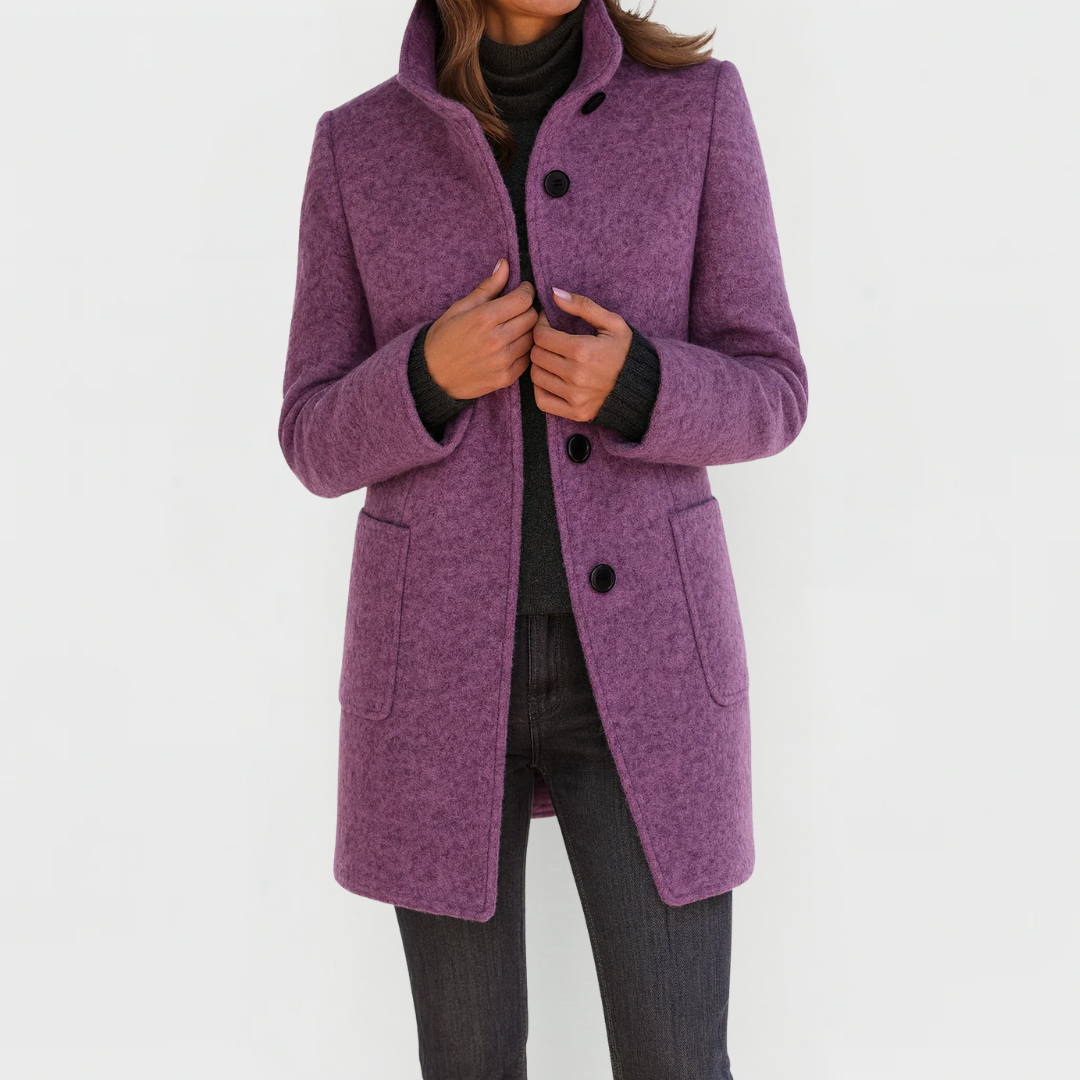 Manteau en laine coupe midi