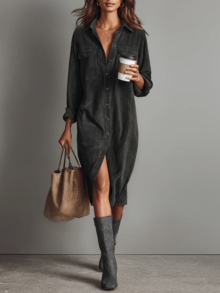 Vestit midi de pana amb butxaques i tancament simple amb botons