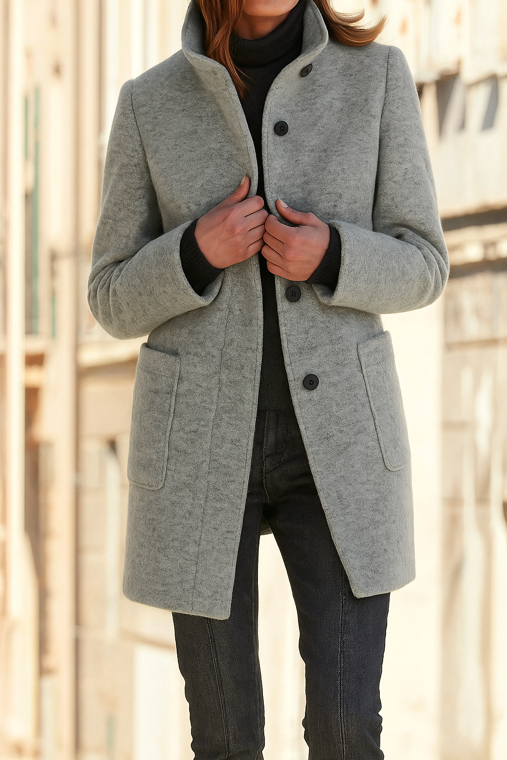Manteau classique de saison avec du caractère
