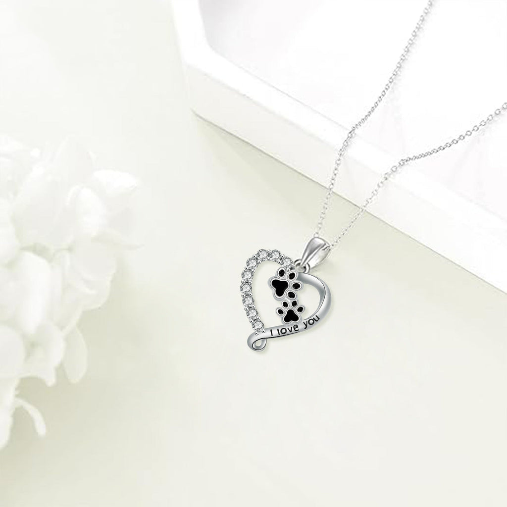 Collare con cuore e impronta