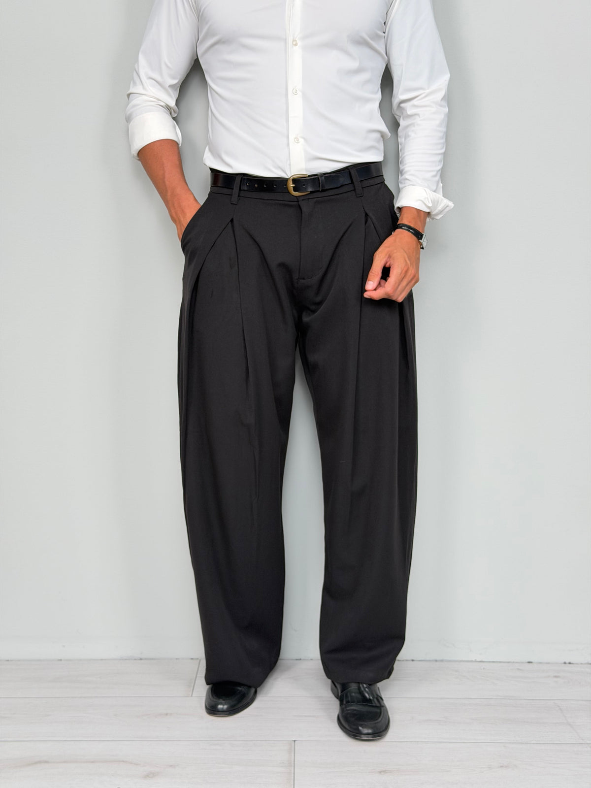 Pantaloni Club a gamba larga con tasca posteriore
