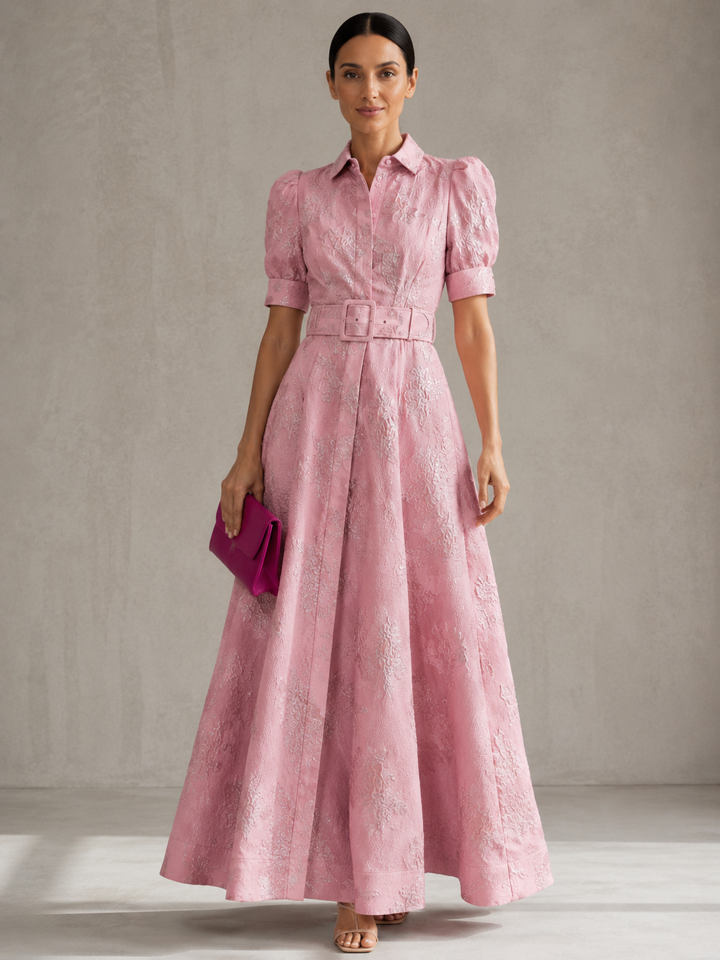 Robe courte à manches bouffantes
