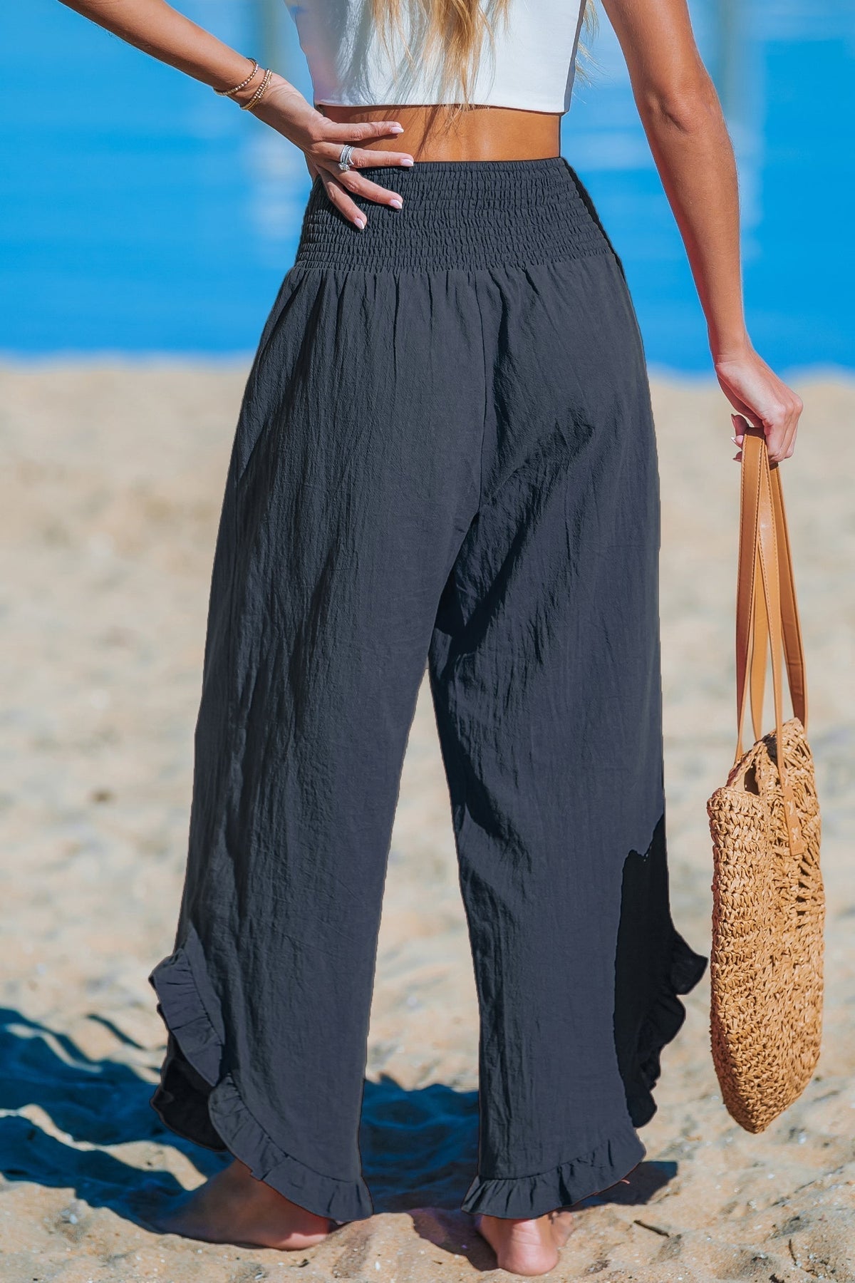 Pantaloni larghi con volant