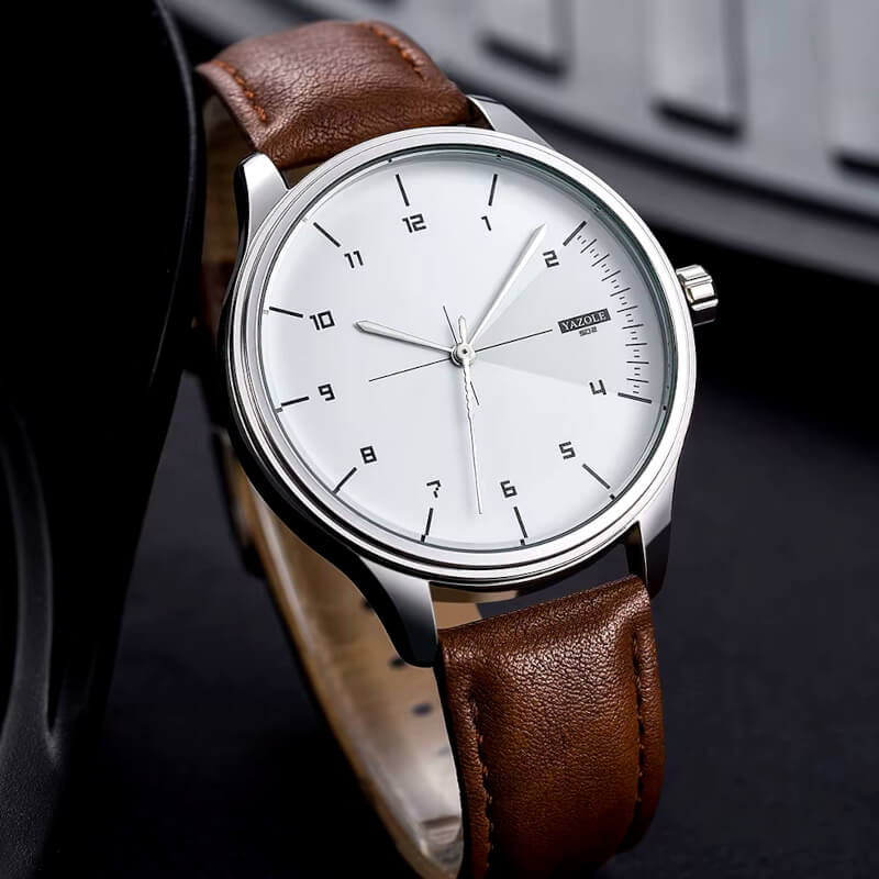 Reloj de cuarzo con correa de cuero