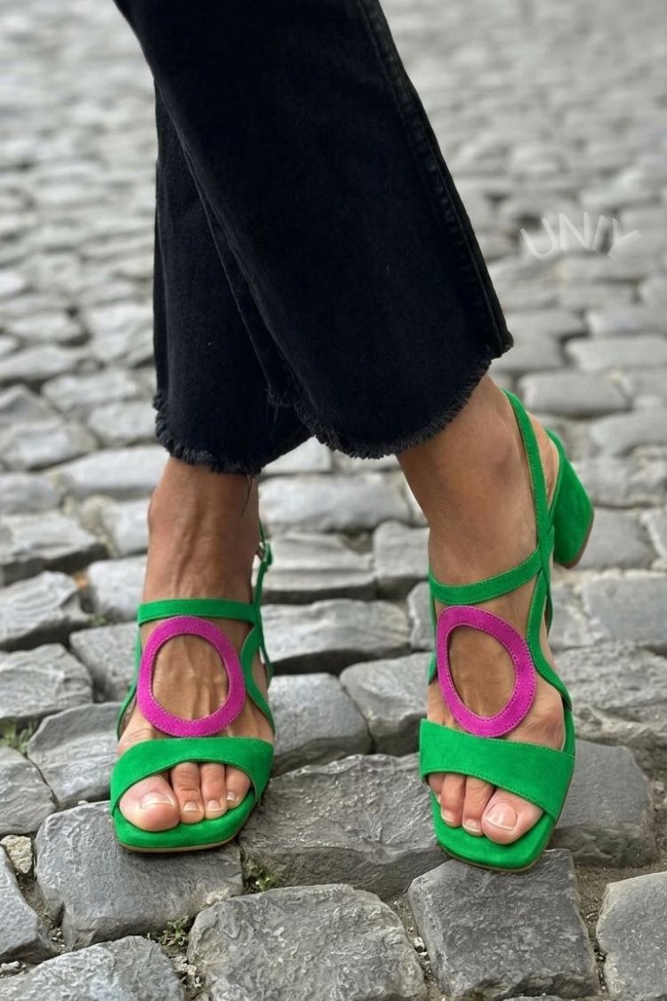 Sandalias de tacón medio con aros calados