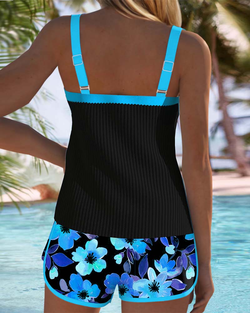 Regina | Tankini Elegante con Short Floreale