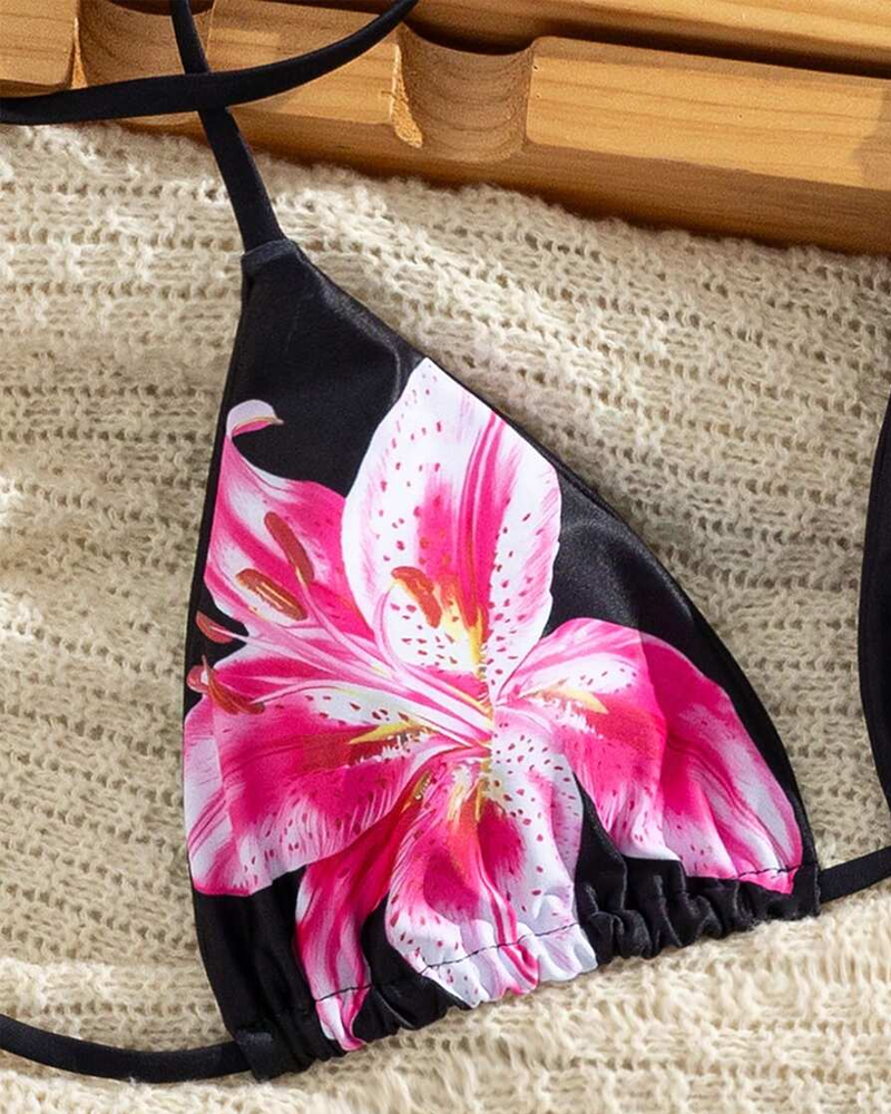 Set bikini a due pezzi stampato con top allacciato al collo e vita alta