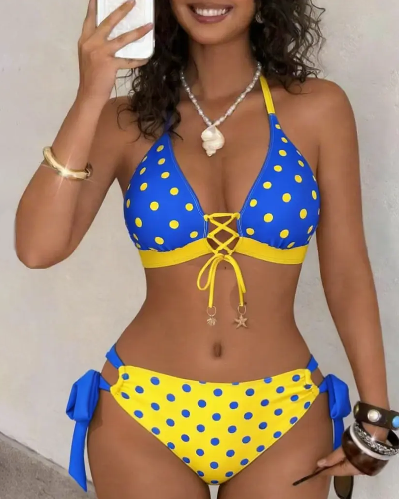 Bikini de dos piezas de lunares