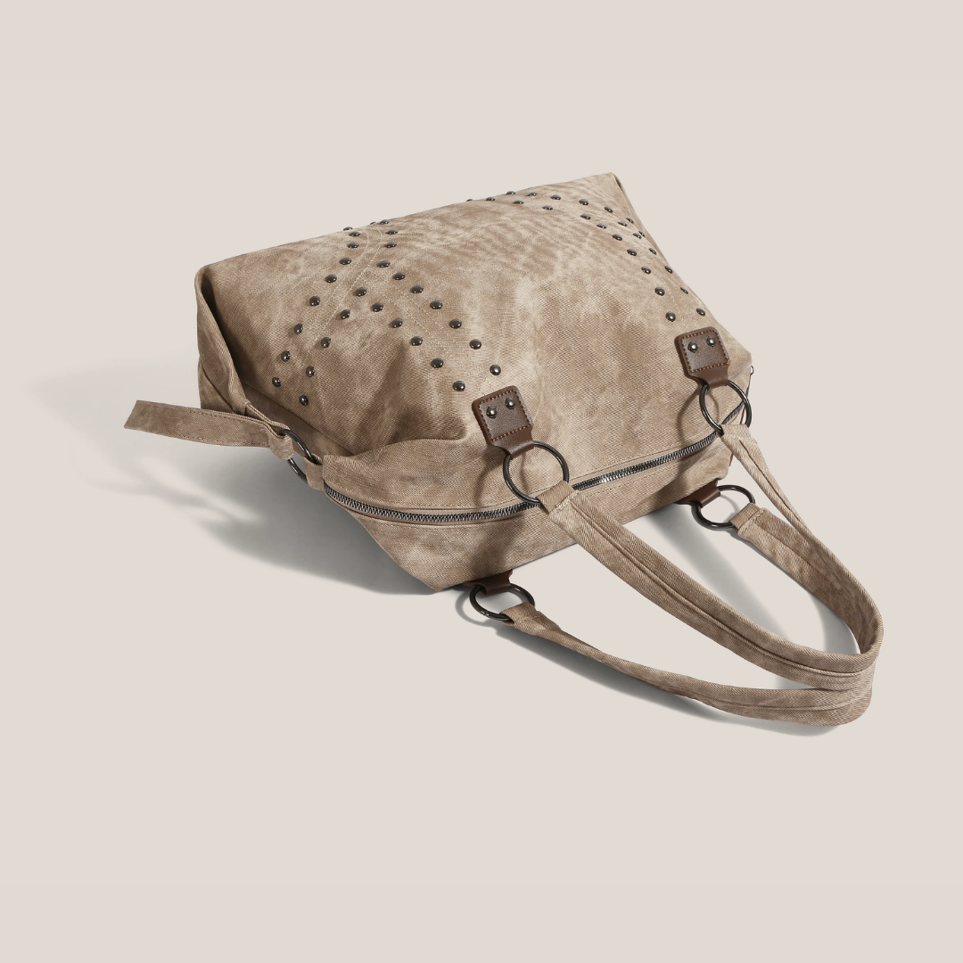 Borsa tote con borchie