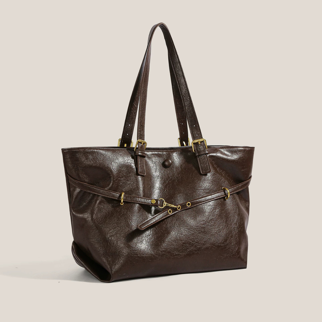 Bolso de hombro con hebilla