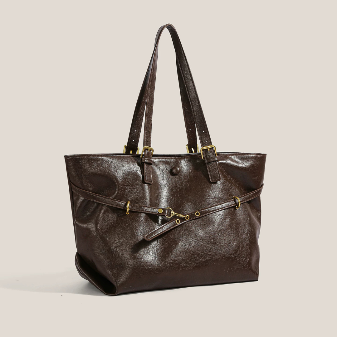 Bolso de hombro con hebilla