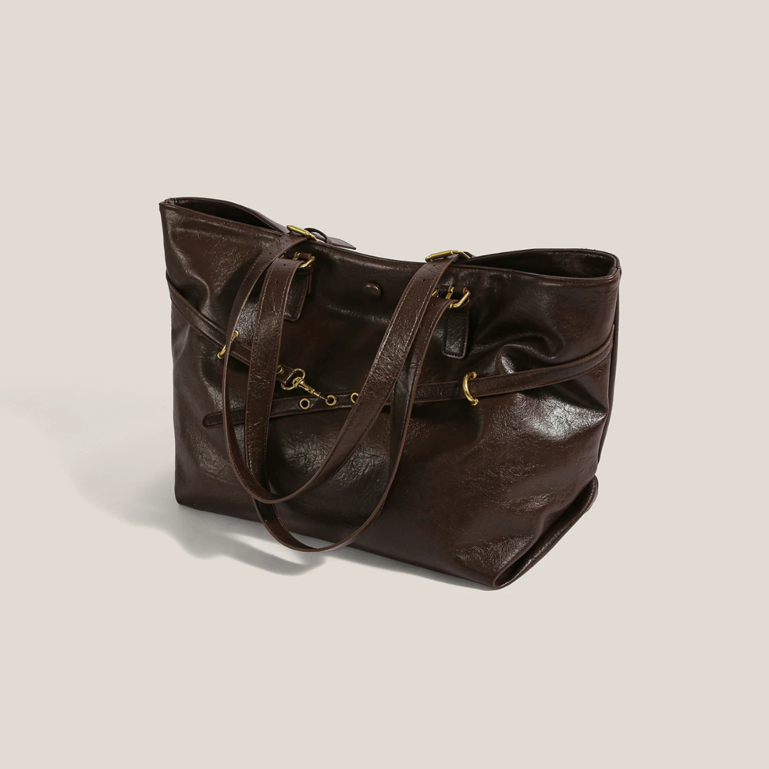 Bolso de hombro con hebilla