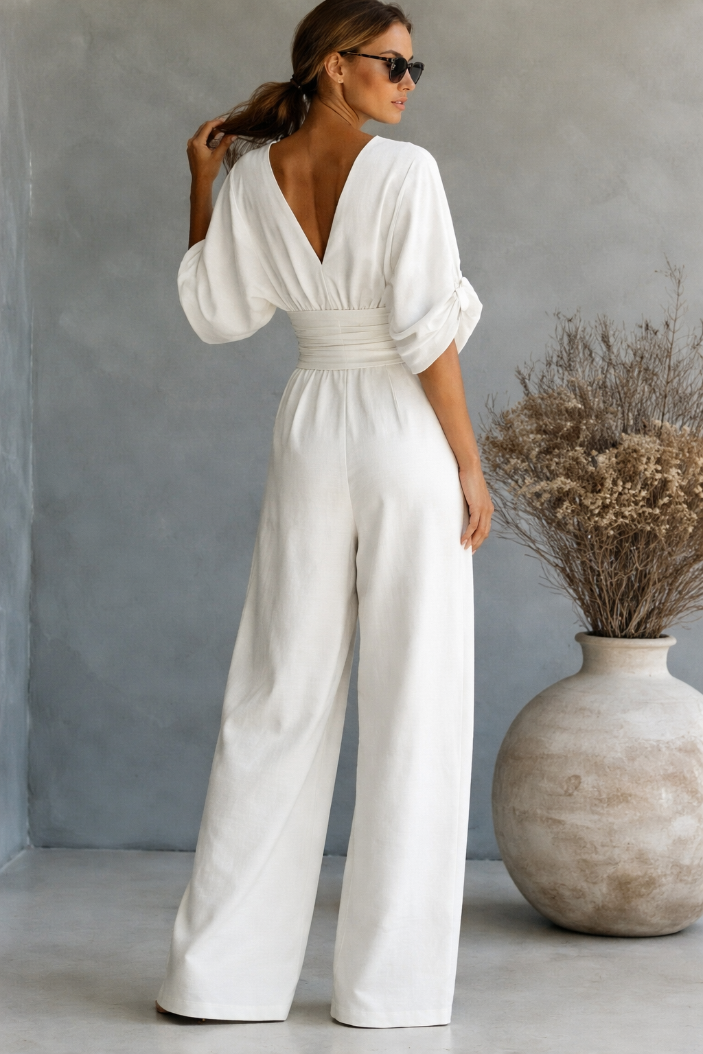 Mono elegante de pernera ancha Vega