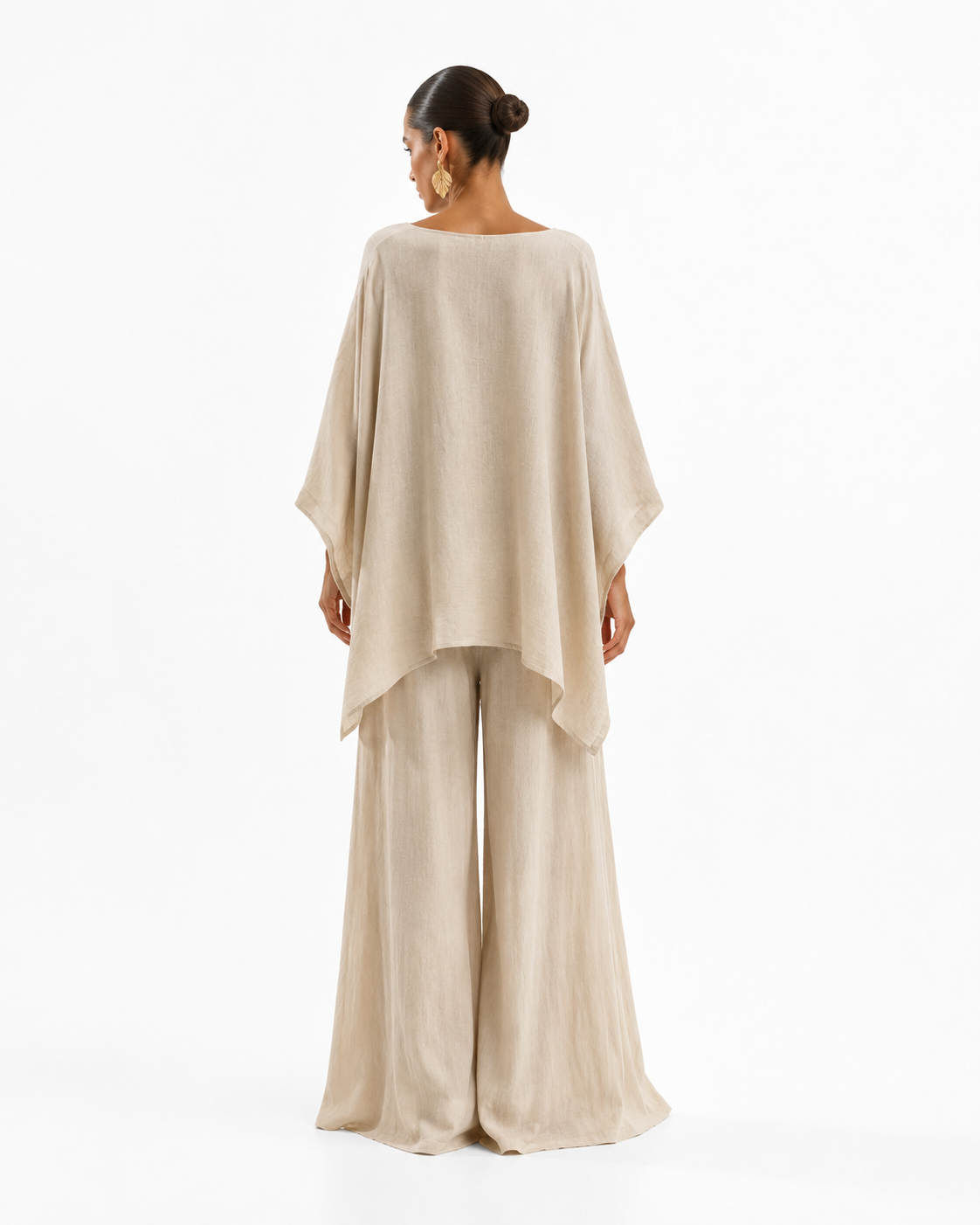 Ensemble minimaliste en lin avec tunique oversize