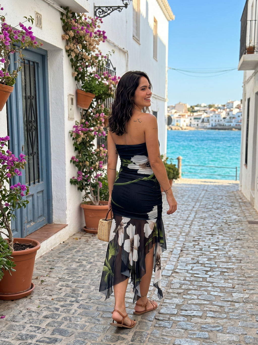 Helena | Vestito nero con stampa floreale