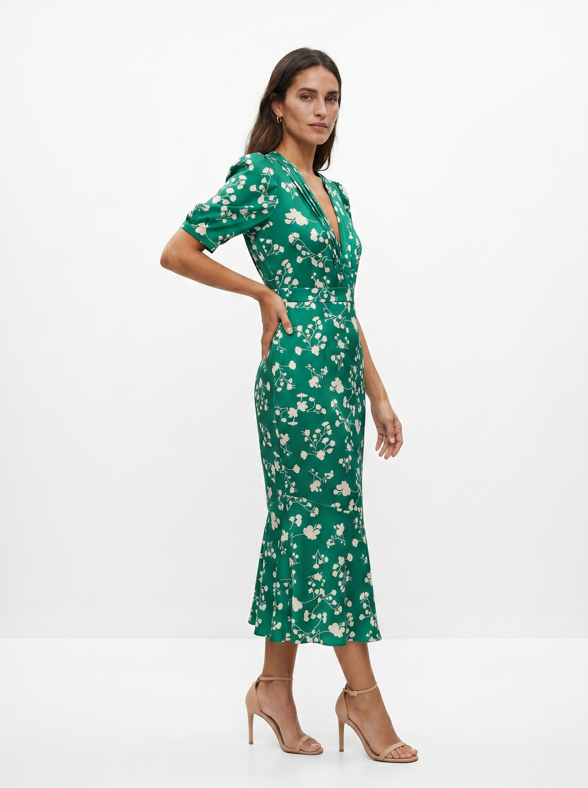 Amaia | Vestit amb disseny floral i coll en V