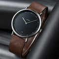 Orologio minimalista con quadrante a righe verticali