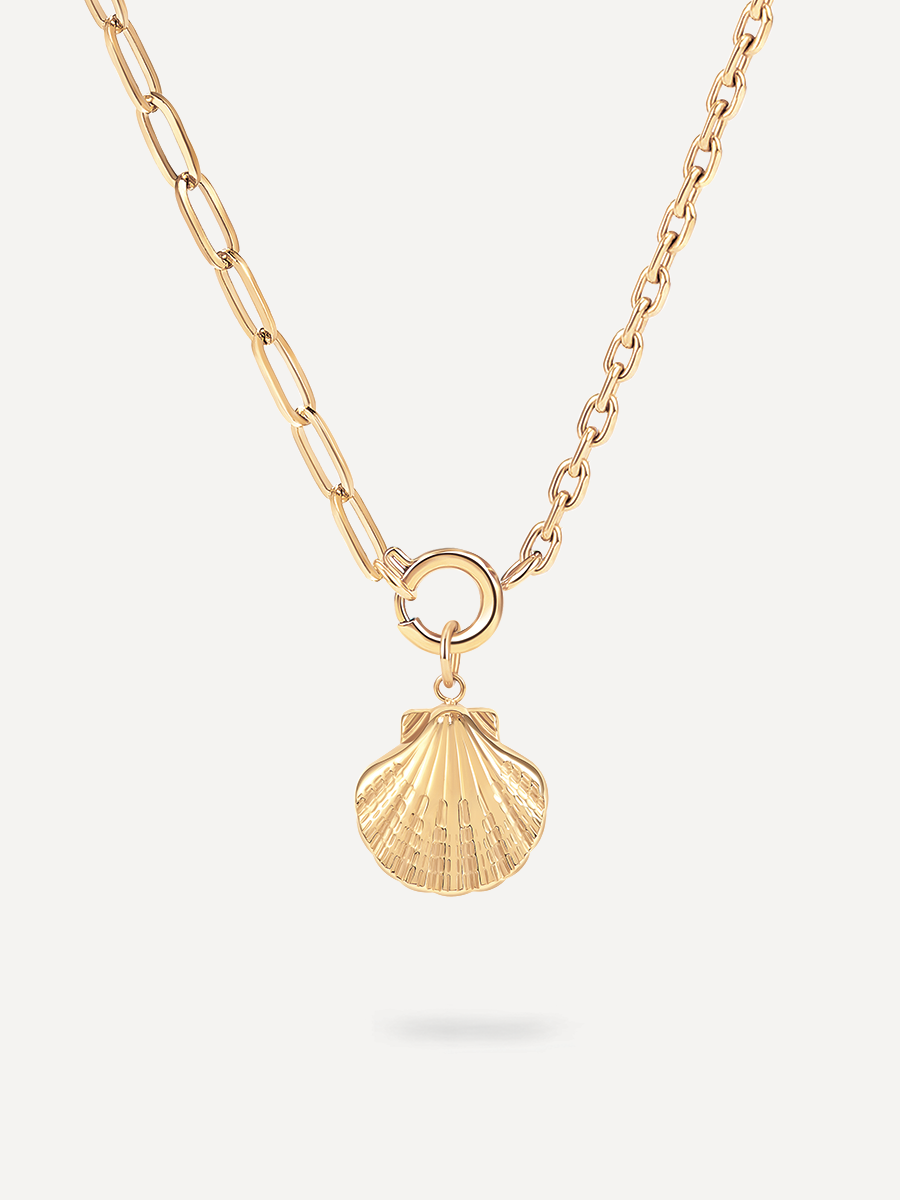 Collier de Coquillages de la Mer