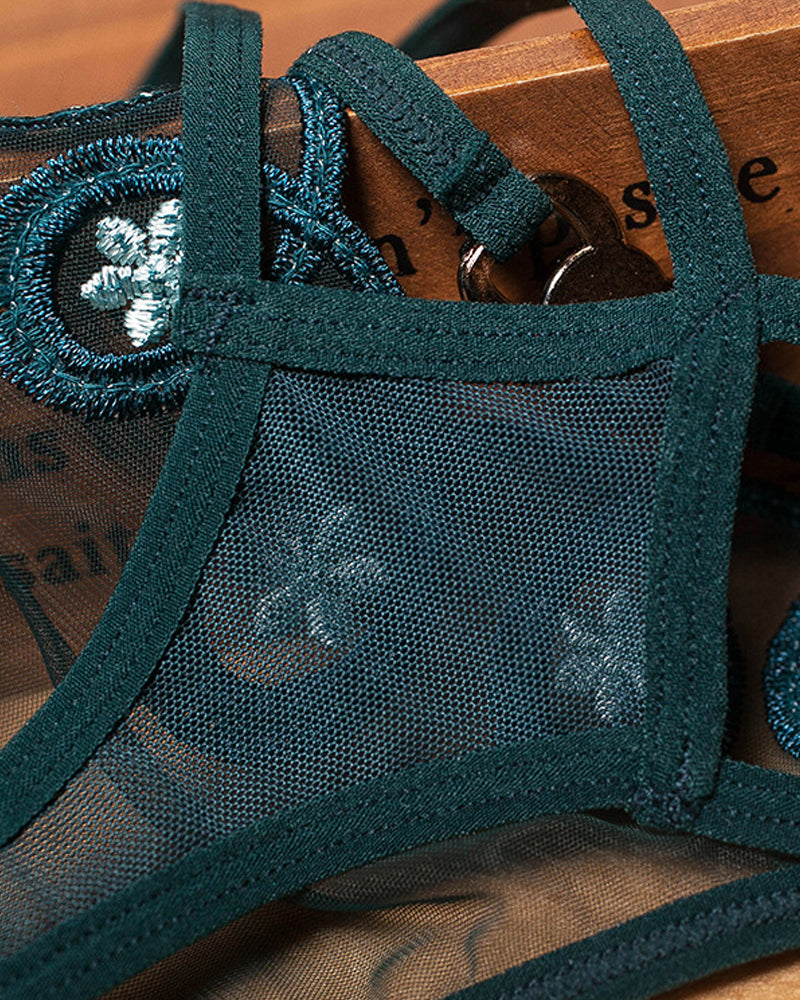 String sexy en tulle transparent brodé