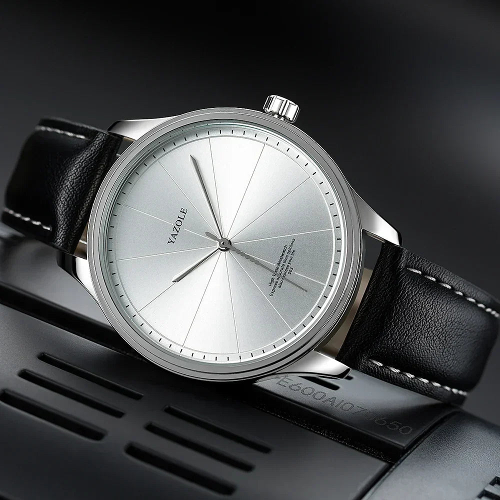 Reloj minimalista con esfera sunburst
