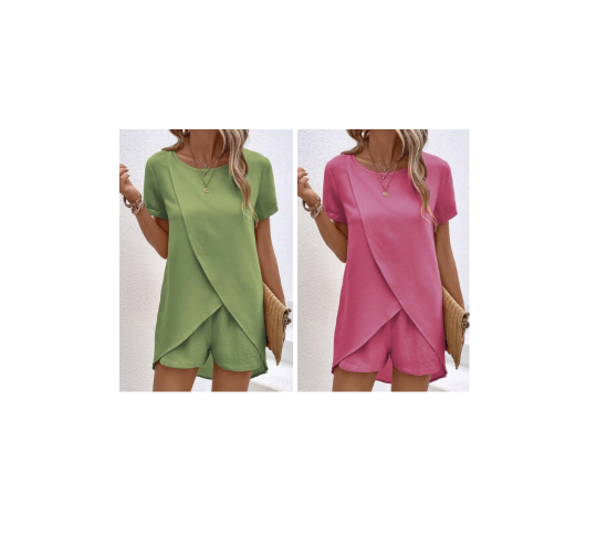Conjunt de top asimètric de pell i pantalons curts de color uniforme