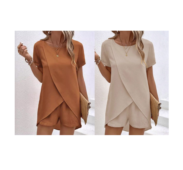 Conjunt de top asimètric de pell i pantalons curts de color uniforme