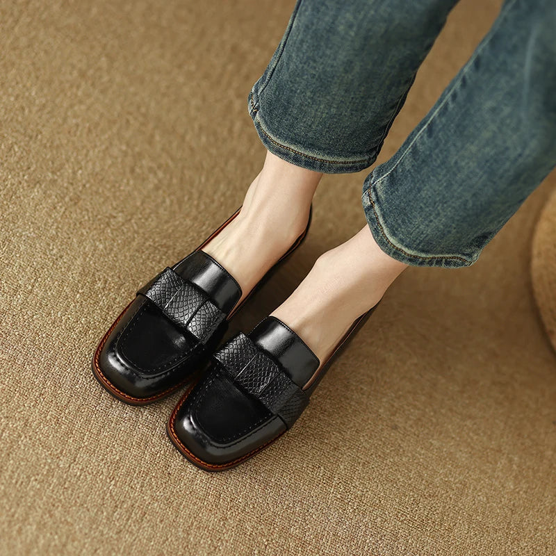 TRISHA | Mocasins elegants amb detall de nus