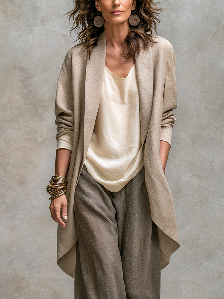 Completo di tre pezzi con pantaloni palazzo beige e grigi