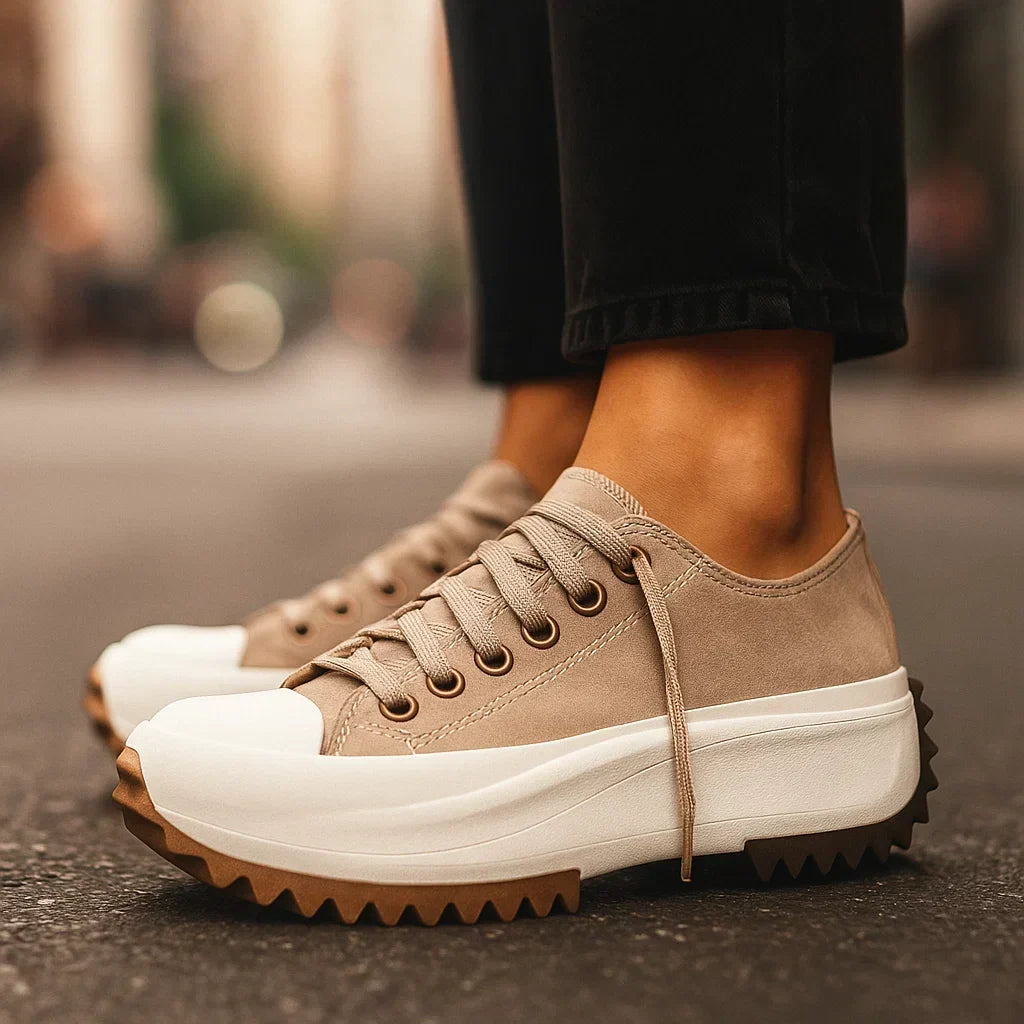 Sneakers med dempet platåsåle