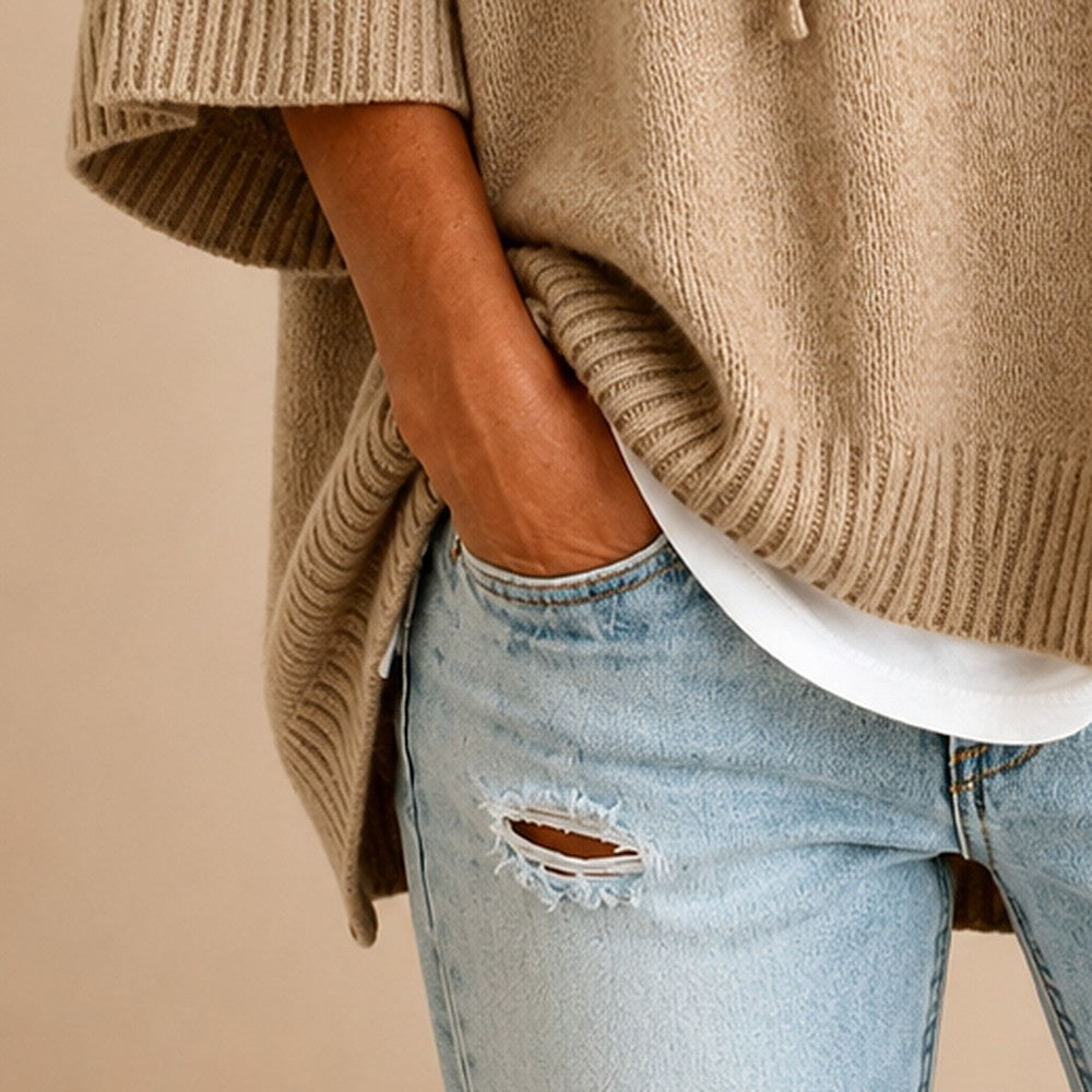 Poncho con capucha y mangas 3/4