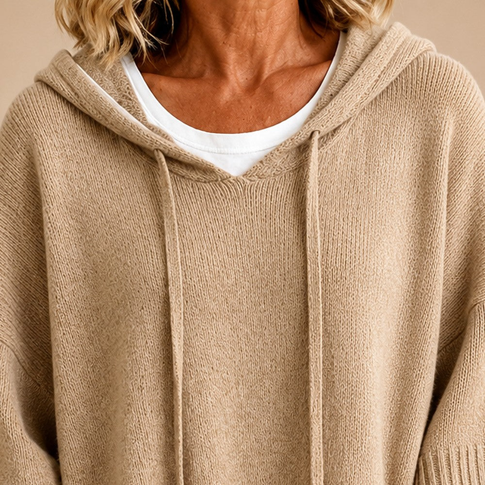 Poncho con capucha y mangas 3/4