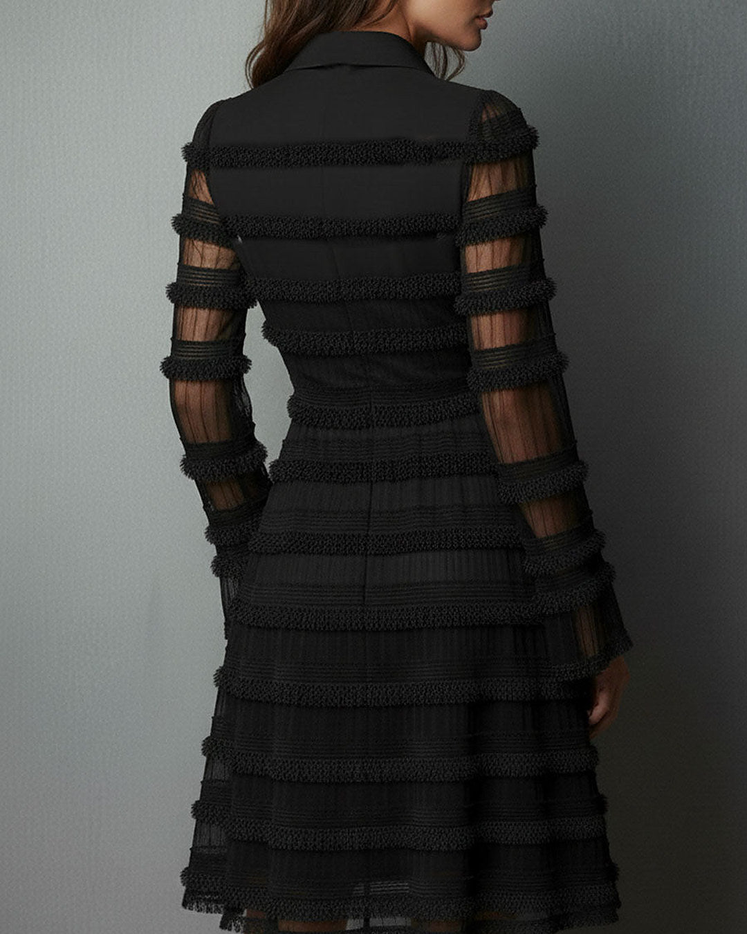 Minivestit amb escot en V