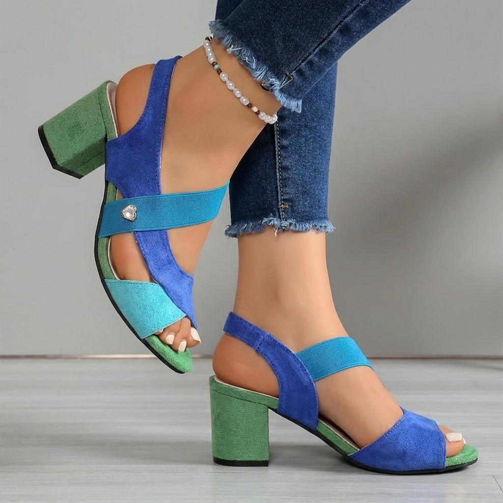 Sandalias de tacón medio con tiras cruzadas
