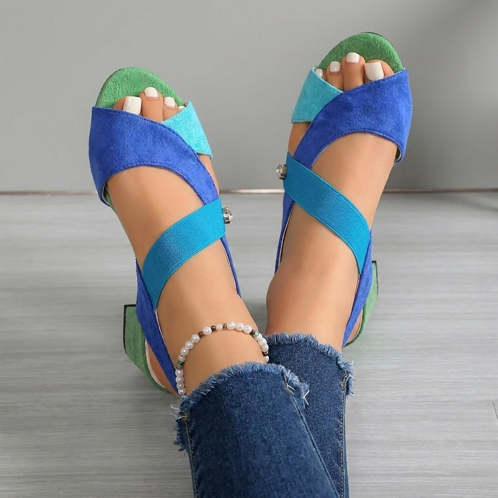 Sandalias de tacón medio con tiras cruzadas