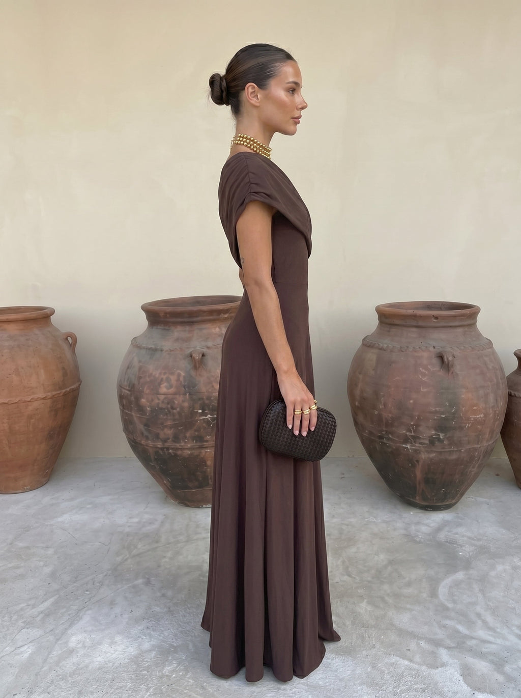 Vestit femení de lli i seda