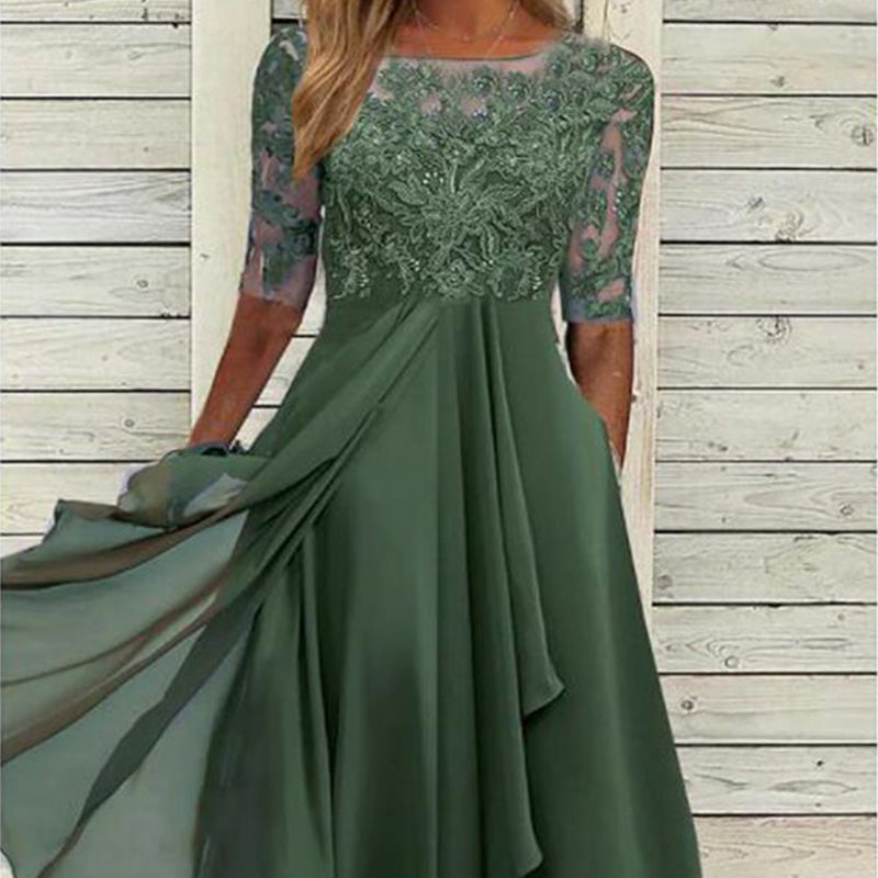 Brodert, flytende cocktailkjole