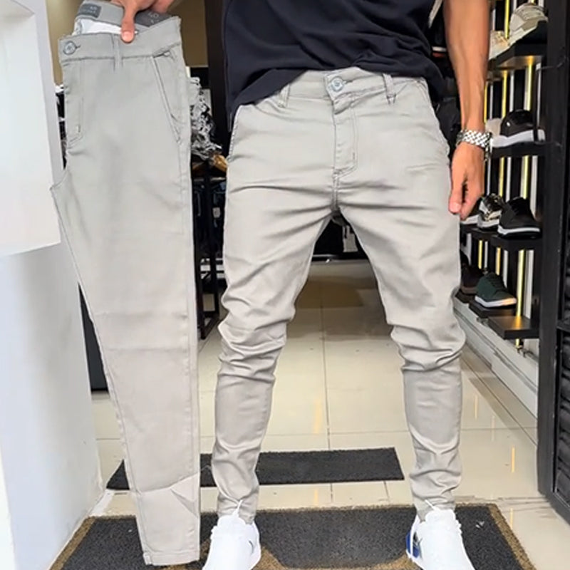 Pantalones casuales entallados para hombre