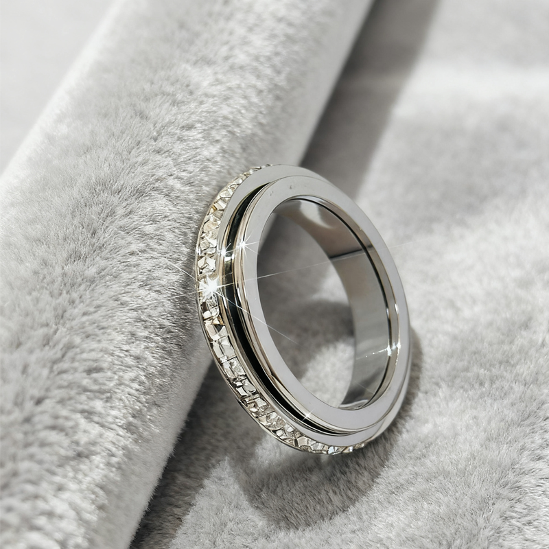 Bague tournante en acier titane avec zircone