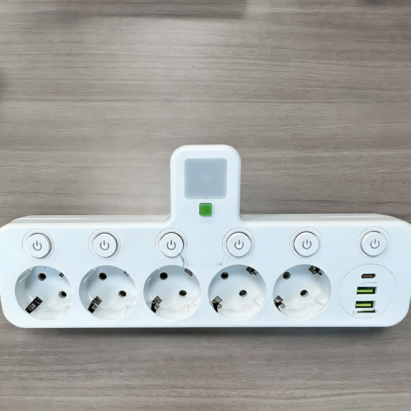 Adaptateur secteur UE à interrupteurs indépendants