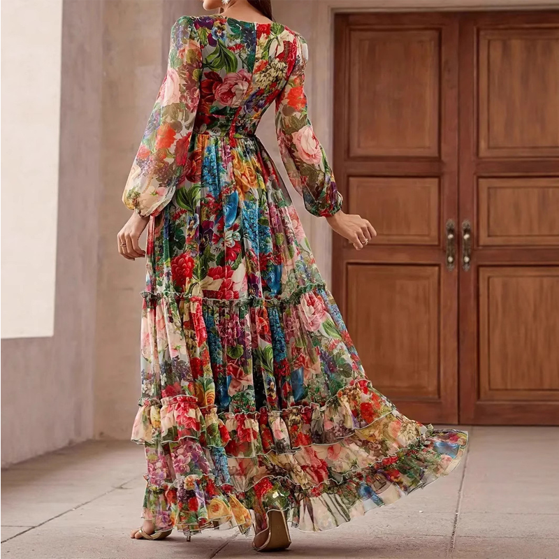 Vestido ligero con cuello en V y estampado floral