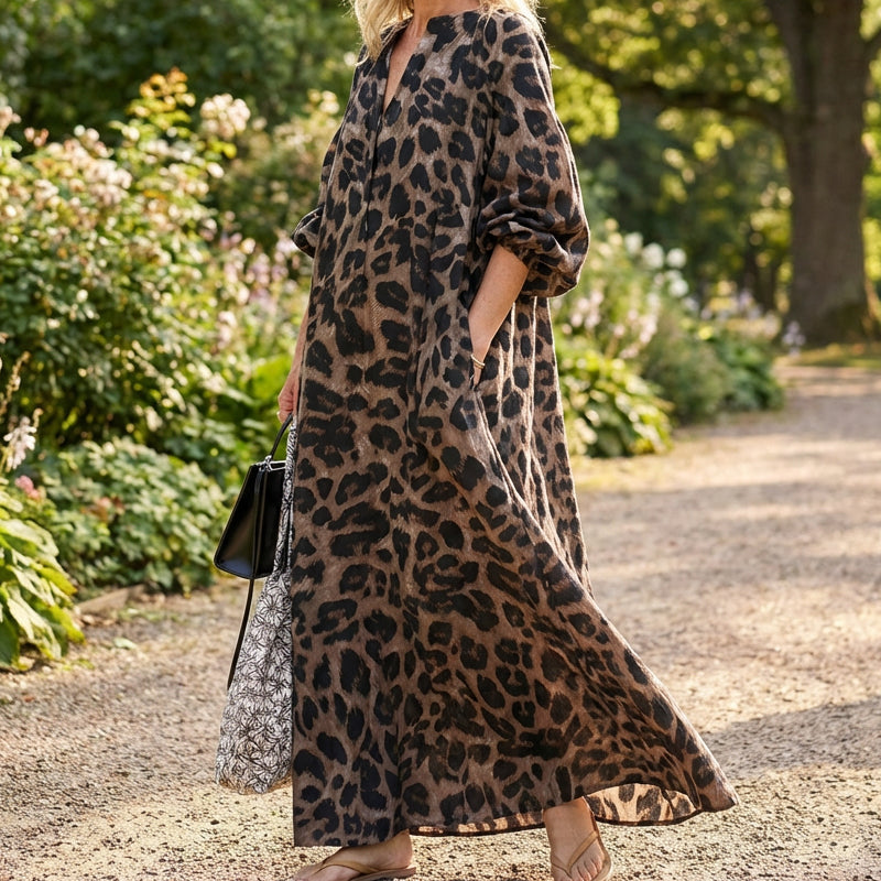 Vestit camiser ample llarg amb estampat de lleopard