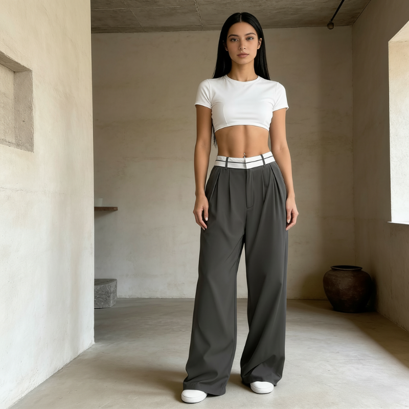 Pantaloni da abito da donna a gamba larga con cintura a contrasto
