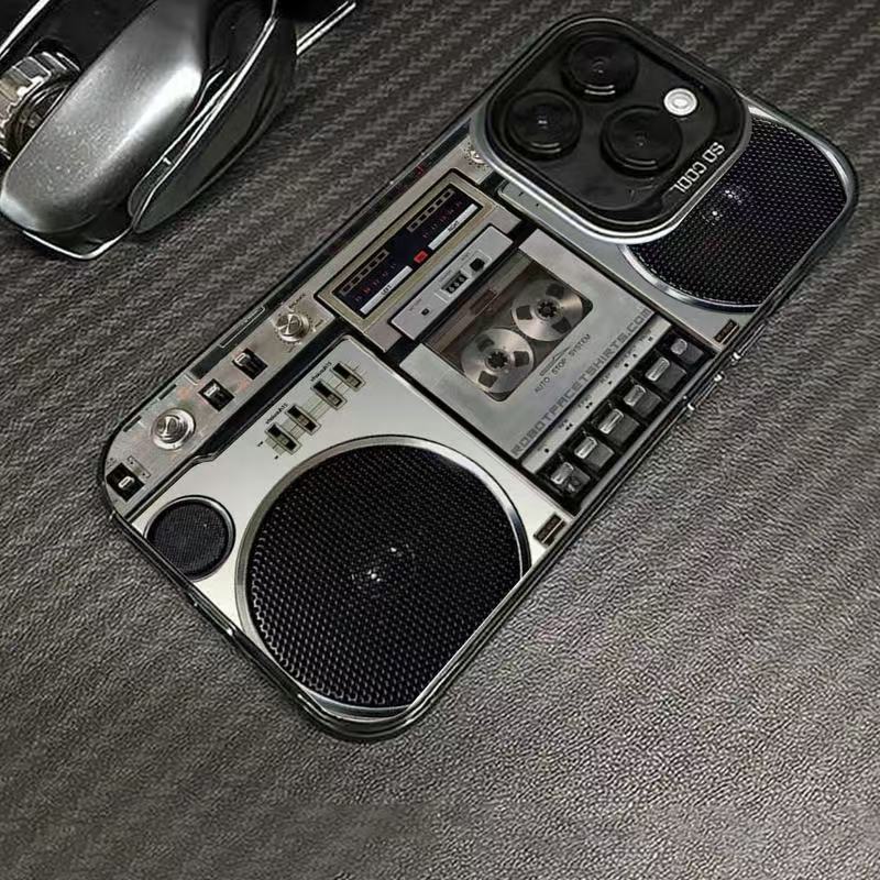 Funda per a mòbil amb disseny de boombox retro i lector de cassetes