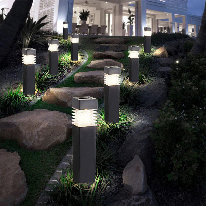 Lámpara solar de jardín para clavar en exteriores