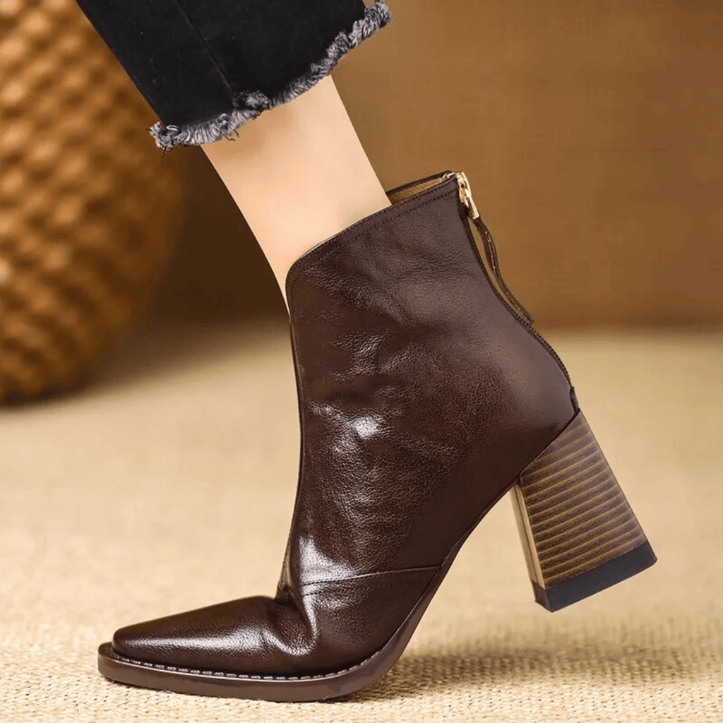 Bottes à talons en cuir
