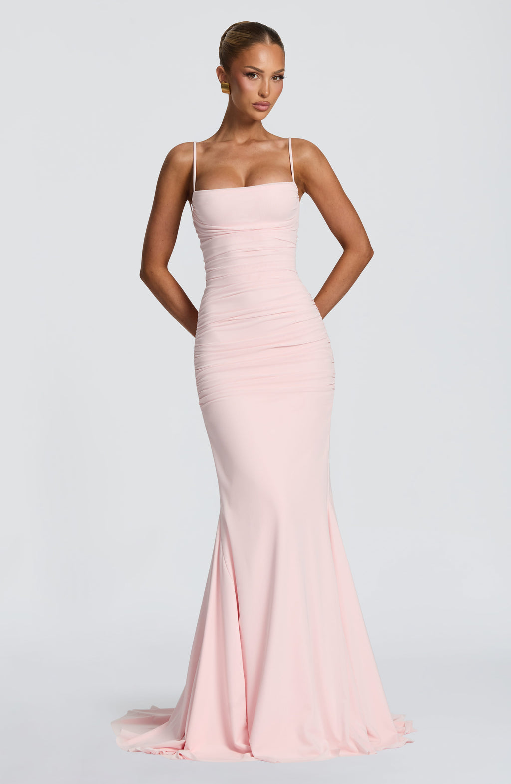 Vestido largo con espalda descubierta