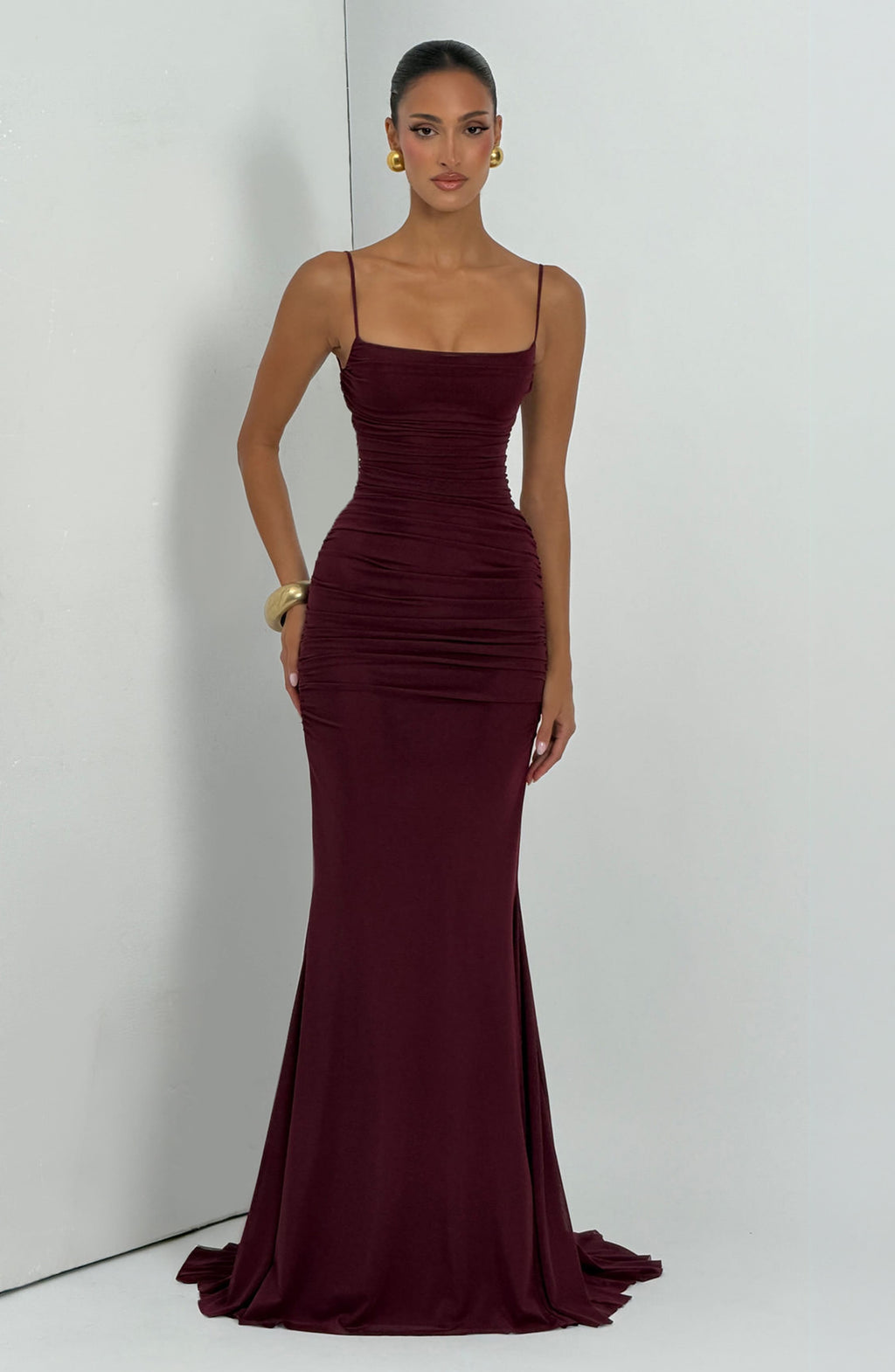 Vestido largo con espalda descubierta